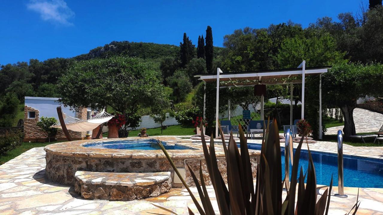 אכיליון Villa Claire Corfu מראה חיצוני תמונה