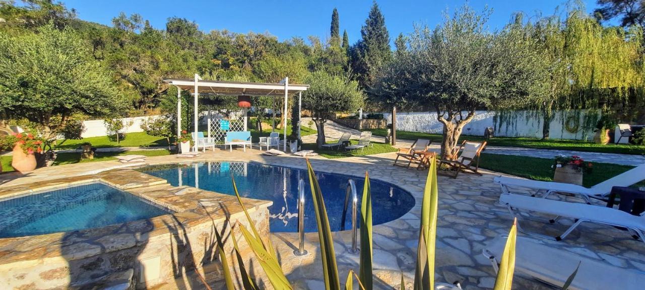אכיליון Villa Claire Corfu מראה חיצוני תמונה