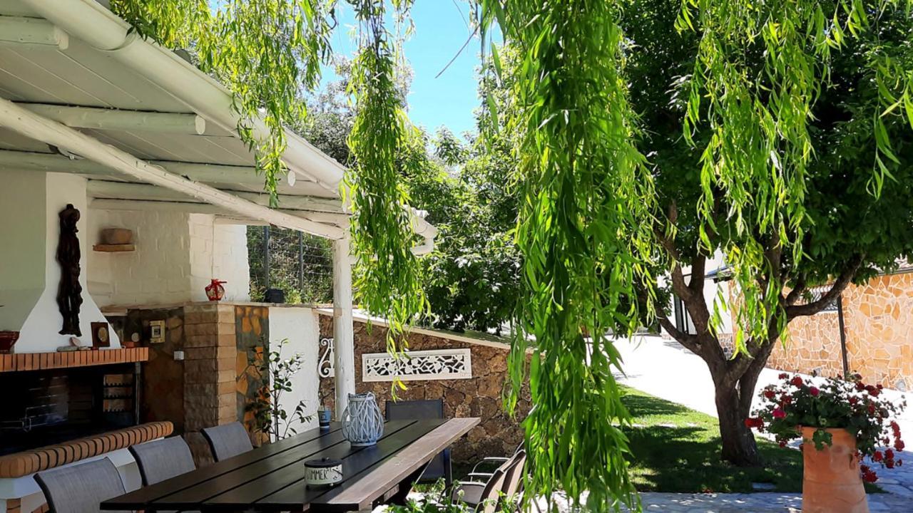 אכיליון Villa Claire Corfu מראה חיצוני תמונה