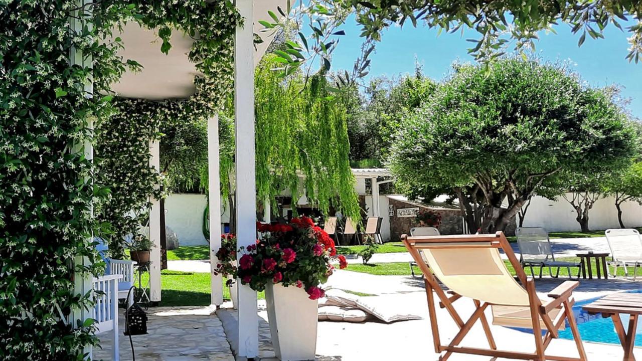 אכיליון Villa Claire Corfu מראה חיצוני תמונה