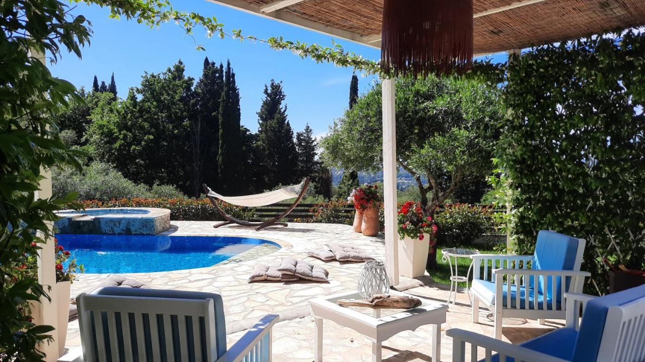 אכיליון Villa Claire Corfu מראה חיצוני תמונה