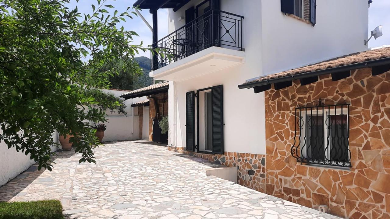 אכיליון Villa Claire Corfu מראה חיצוני תמונה